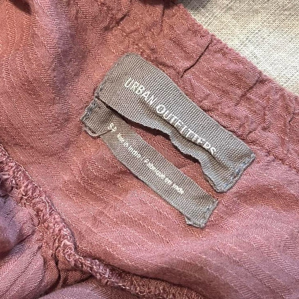 Urban Outfitters Mauve Blouse - Picture 5 of 5